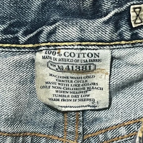 Vintage Polo by Ralph Lauren Relaxed Blue Jeans with Distressed Vintage Wash - Picture 2 of 7